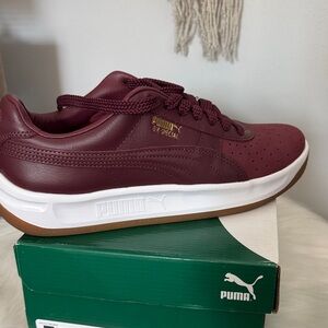 PUMA Men's Deep Red Sneakers